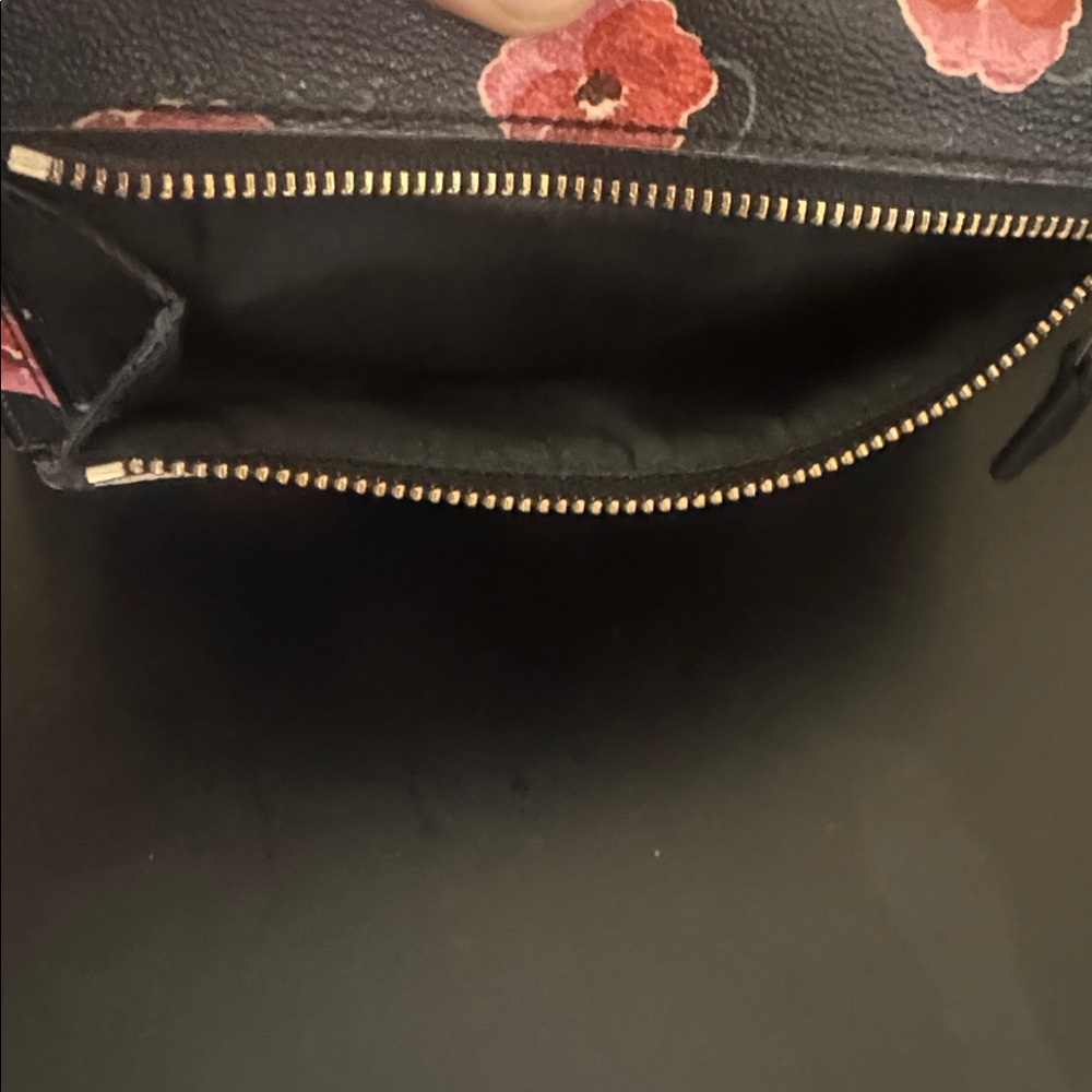 COACH bifold wallet with cute poppy print. Change pocket in back. Snap closure. - Picture 14 of 16